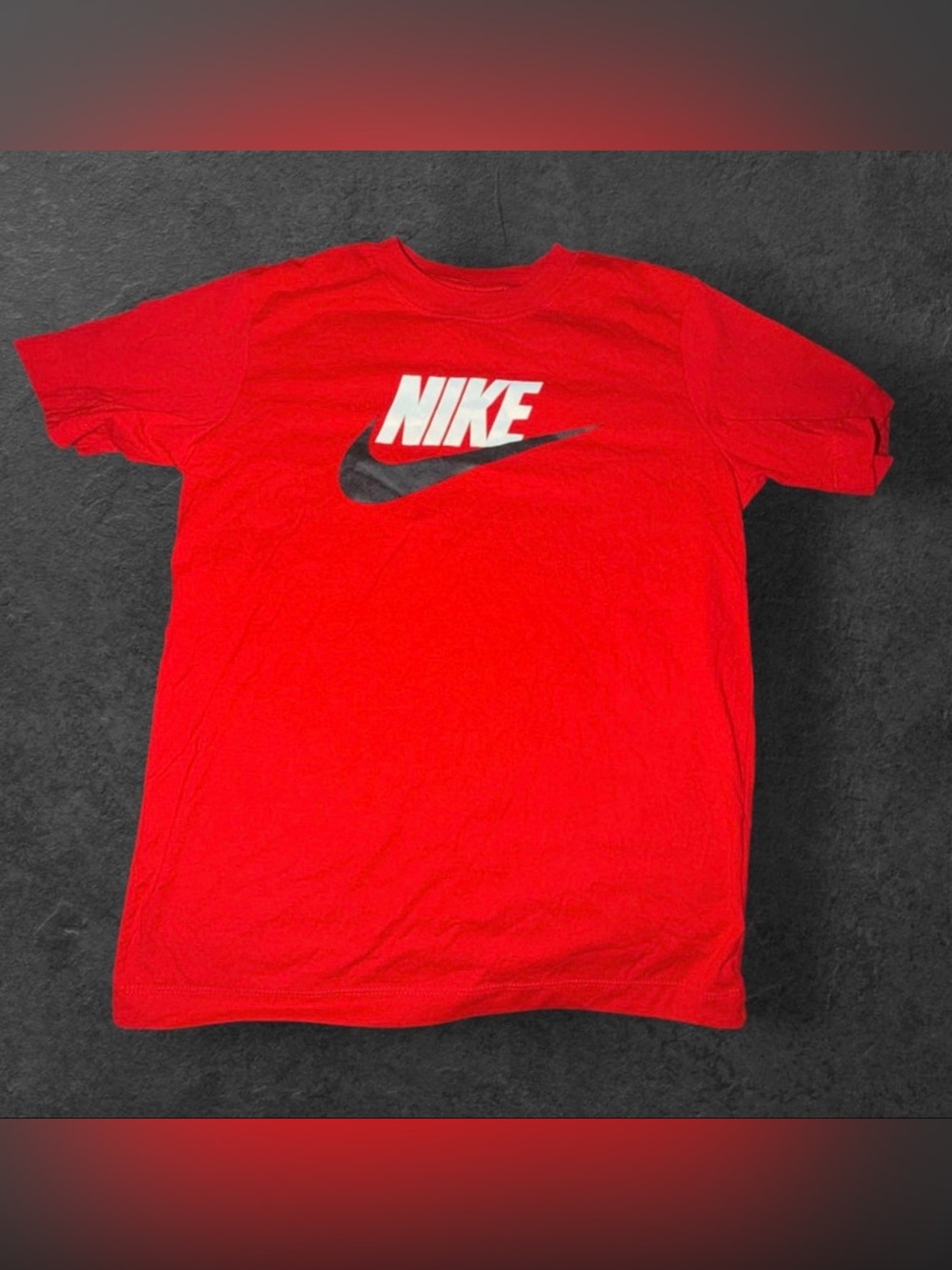 Nike Boys Red Logo Graphic T-Shirt Size Medium Short Sleeve